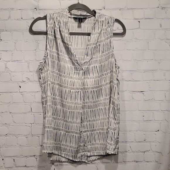 Tribal black and white striped v neck sleeveless top - Picture 1 of 5